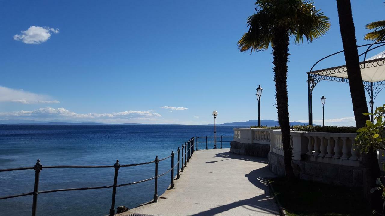 Apartment Secret Garden Opatija Buitenkant foto