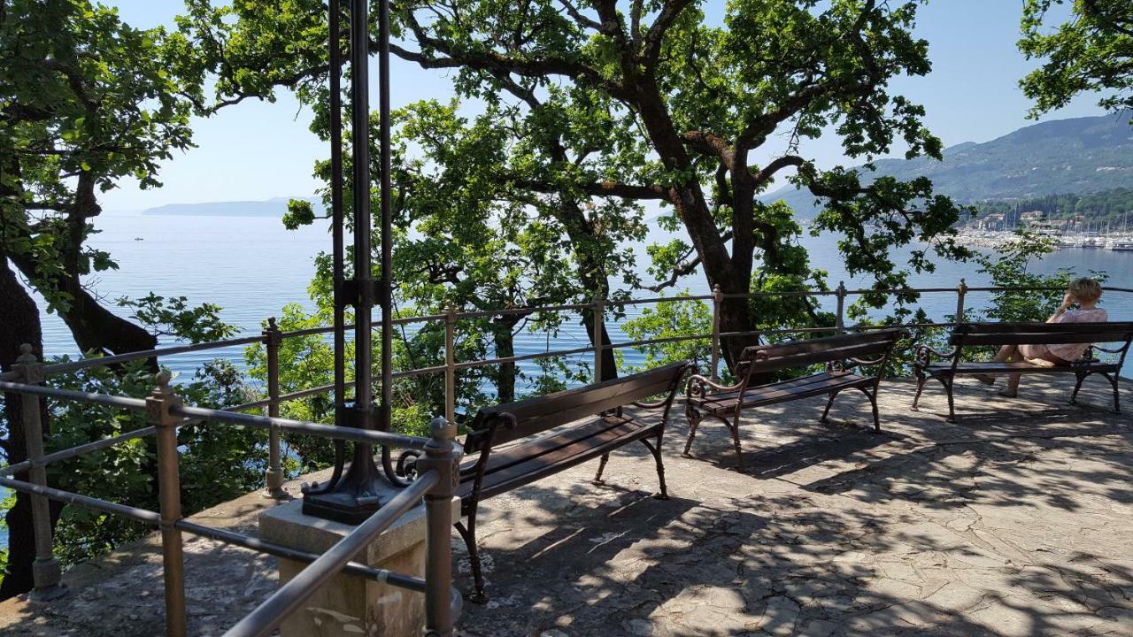Apartment Secret Garden Opatija Buitenkant foto